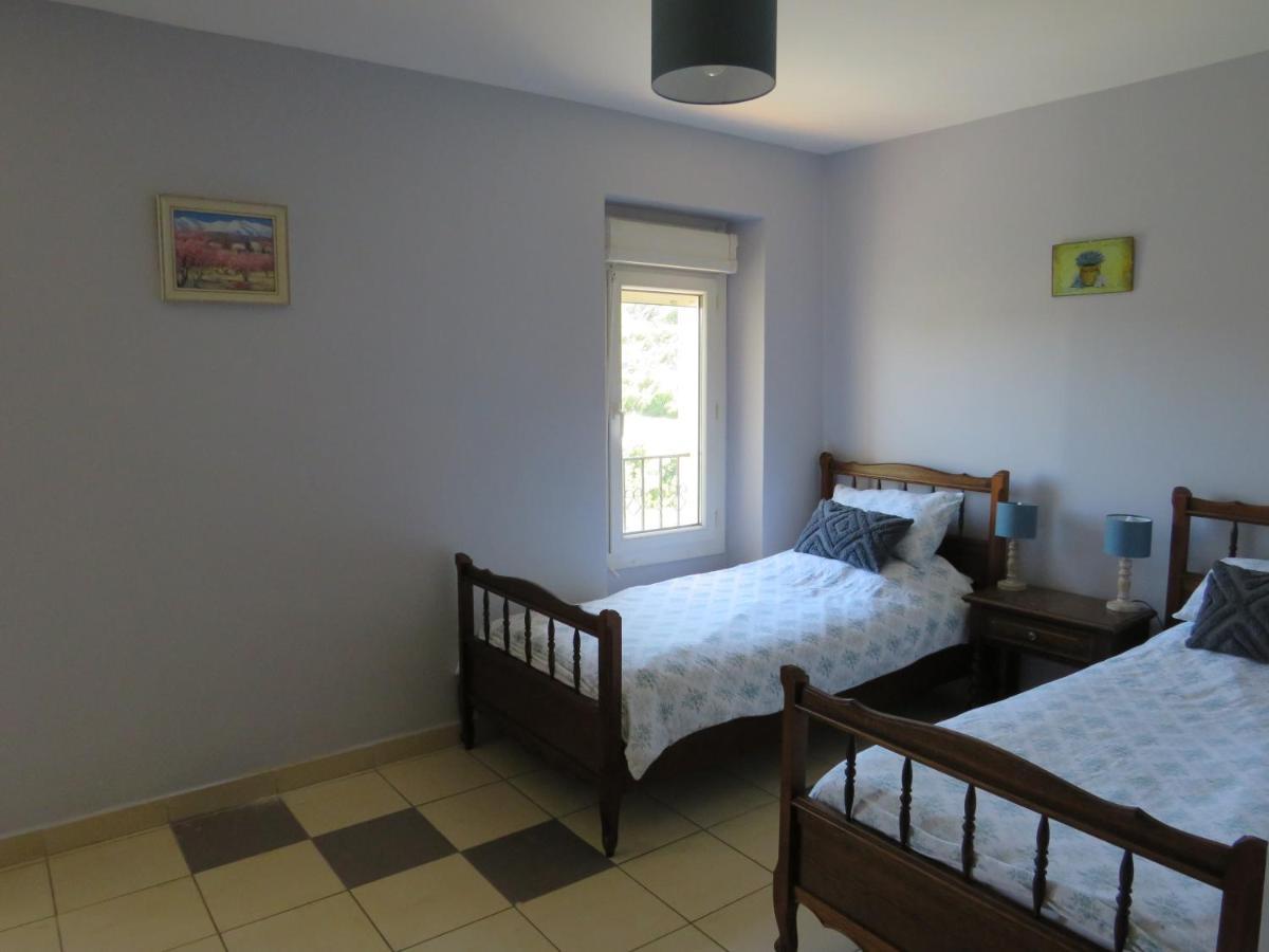 Apartment Ripaud, Private River Swimming, Hot Tub Villeseque-des-Corbieres